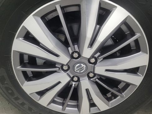 Used 2020 Nissan Pathfinder SL AWD/4WD image 31