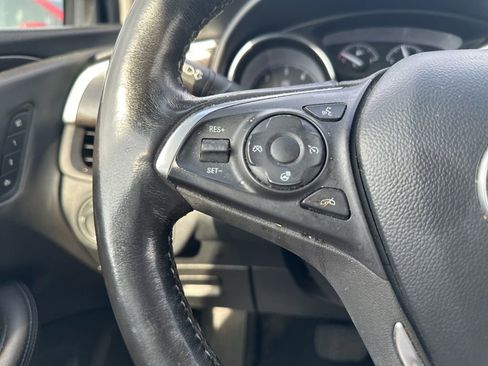 Used 2019 Buick Envision Essence AWD/4WD image 23