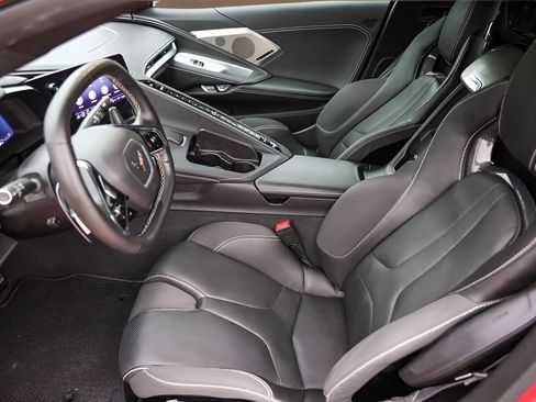 Used 2021 Chevrolet Corvette Stingray Preferred Cpe w/ Z51 Performance Package RWD image 9