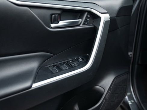 Used 2023 Toyota RAV4 XLE Premium image 24