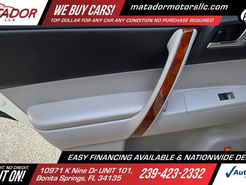 Used 2012 Toyota Highlander Limited w/ Tow Pkg FWD image 13
