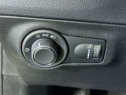 Used 2019 Jeep Compass Sport w/ Tech Group AWD/4WD image 18