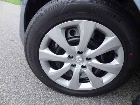 Certified 2024 Toyota Corolla LE FWD image 29