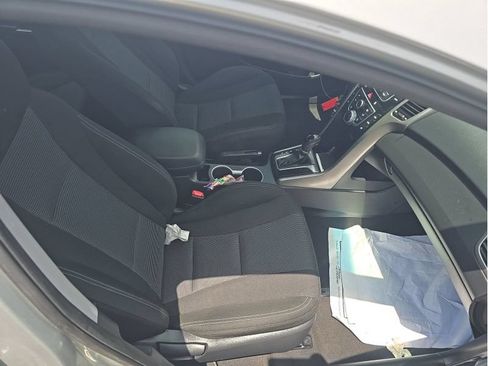 Used 2016 Hyundai Elantra GT FWD image 16