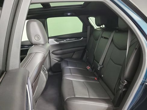 Certified 2025 Cadillac XT5 Premium Luxury AWD/4WD image 12