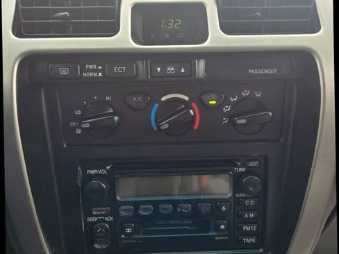 Used 2002 Toyota 4Runner SR5 image 22