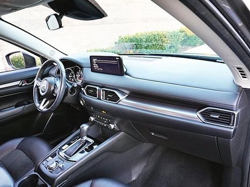 Used 2021 MAZDA CX-5 Touring image 10