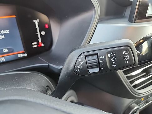 Used 2023 Ford Escape FWD image 14