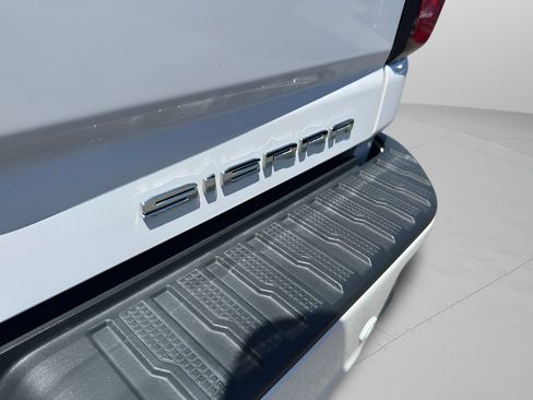 Used 2022 GMC Sierra 3500 Denali AWD/4WD image 31