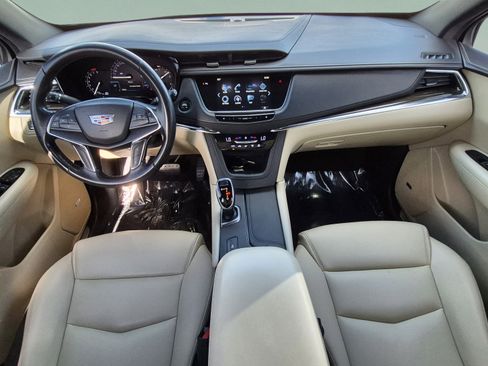 Used 2019 Cadillac XT5 FWD image 10