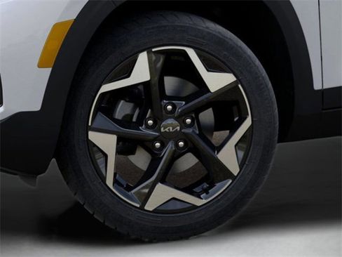 New 2025 Kia Seltos S image 25