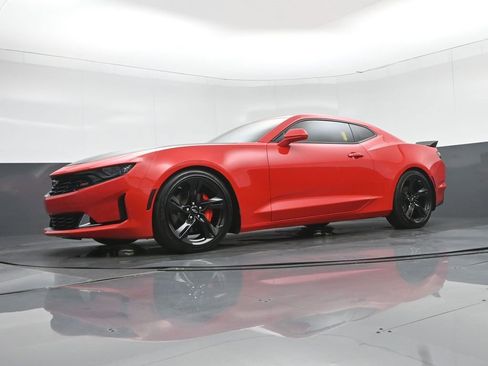 Used 2021 Chevrolet Camaro LT w/ RS Package image 49