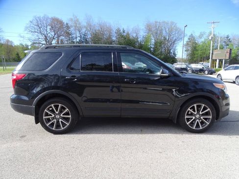 Used 2015 Ford Explorer AWD XLT w/ Equipment Group 202A image 50