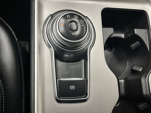 Used 2023 Ford Edge SEL image 25