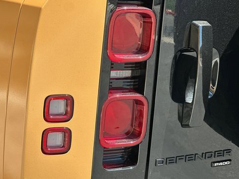 Used 2022 Land Rover Defender 110 Trophy Edition image 35