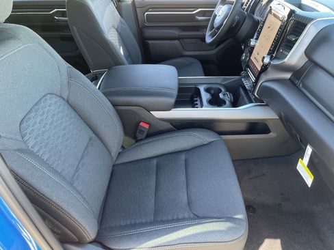 New 2026 RAM 1500 Big Horn AWD/4WD image 8