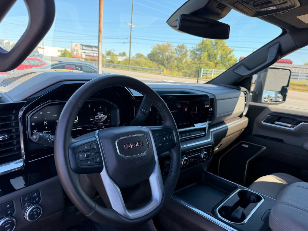 Used 2024 GMC Sierra 2500 SLT w/ SLT Convenience Package AWD/4WD image 12