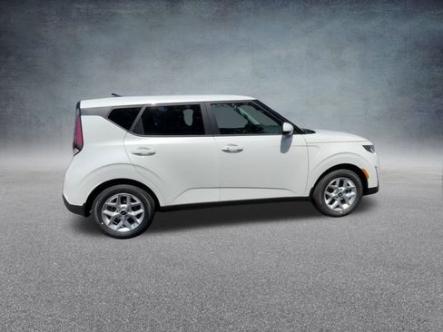 New 2025 Kia Soul S image 25