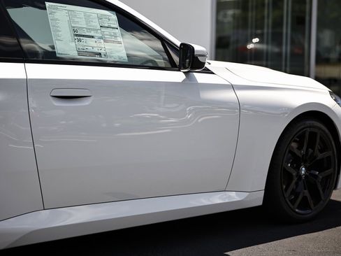 Used 2025 BMW 230i Coupe image 5