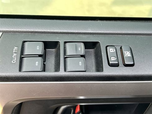 Used 2022 Toyota 4Runner SR5 Premium image 24