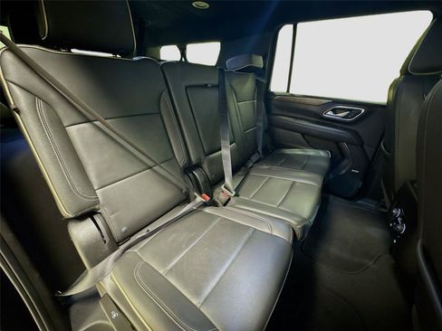 Used 2024 Chevrolet Suburban Premier AWD/4WD image 28