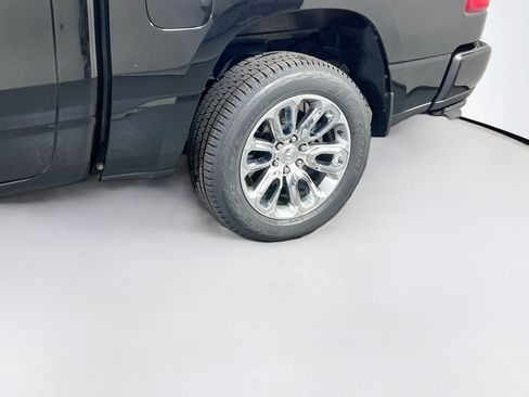Used 2023 RAM 1500 Laramie AWD/4WD image 30