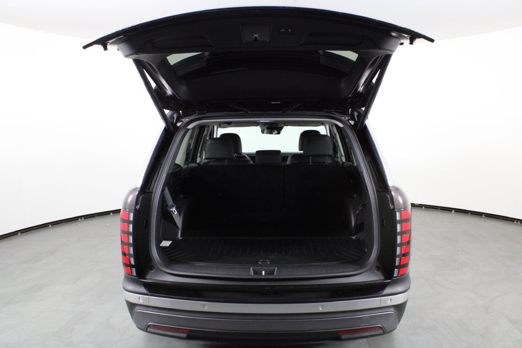 Certified 2026 Hyundai Palisade FWD Hybrid image 17