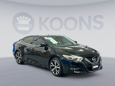 Used 2018 Nissan Maxima Platinum image 10