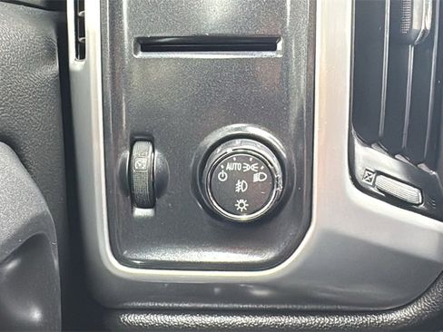 Used 2017 GMC Sierra 1500 SLE w/ SLE Value Package image 16