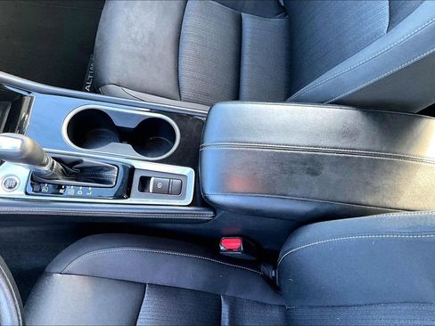 Used 2023 Nissan Altima 2.5 SV image 16