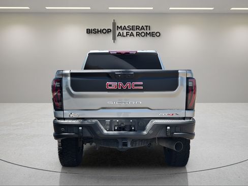 Used 2024 GMC Sierra 2500 AT4X w/ AT4X AEV Edition AWD/4WD image 4