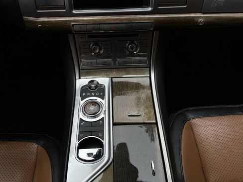 Used 2011 Jaguar XF R RWD image 11