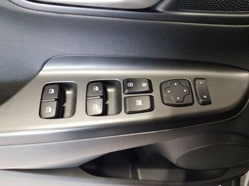 Certified 2023 Hyundai Kona SEL FWD image 11