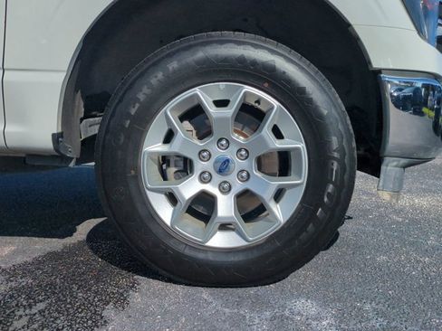 Used 2023 Ford F150 XLT image 11