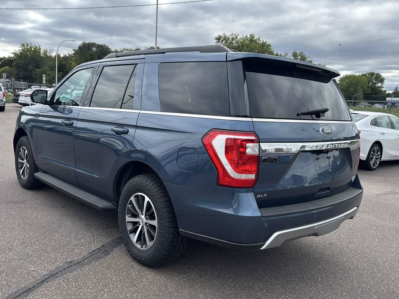 Used 2018 Ford Expedition XLT AWD/4WD image 7