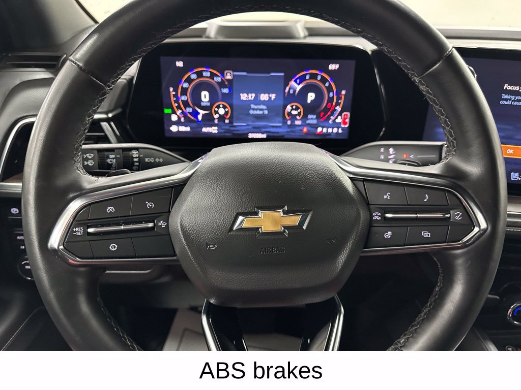 Used 2025 Chevrolet Suburban Premier AWD/4WD image 40
