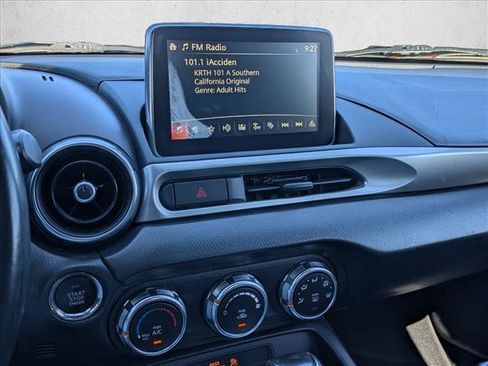 Used 2017 FIAT 124 Spider Classica RWD image 14