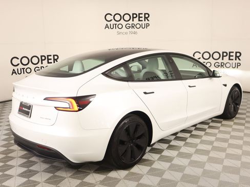 Used 2025 Tesla Model 3 Long Range image 19