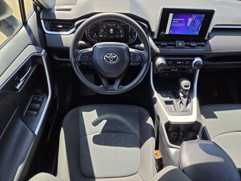 Used 2025 Toyota RAV4 XLE FWD image 14