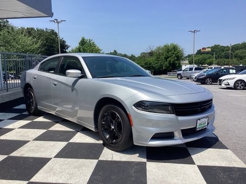 Used 2022 Dodge Charger SXT image 31
