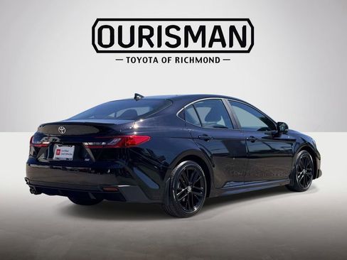 Certified 2025 Toyota Camry SE FWD image 21