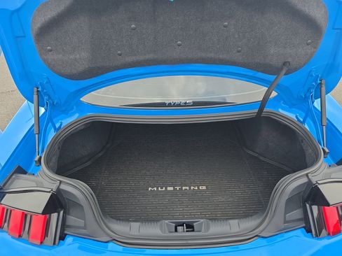 Used 2024 Ford Mustang GT RWD image 12