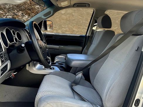 Used 2011 Toyota Tundra Grade image 23