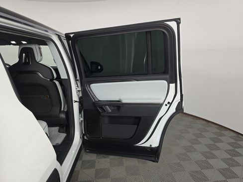 Used 2024 Rivian R1S Adventure AWD/4WD image 19