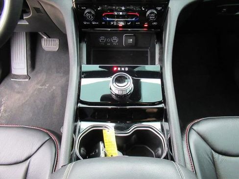 Certified 2023 Jeep Grand Cherokee Altitude image 20