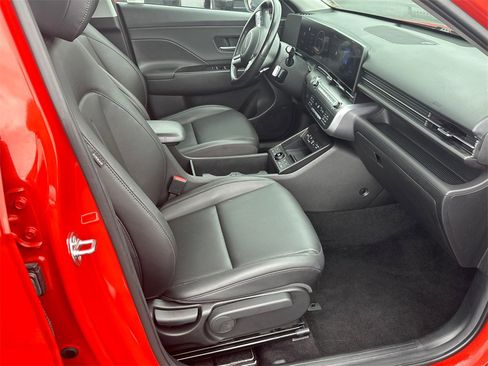 Used 2024 Hyundai Kona Limited image 13