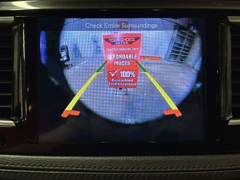 Used 2017 Chrysler Pacifica Limited w/ UConnect Theater Package FWD image 26