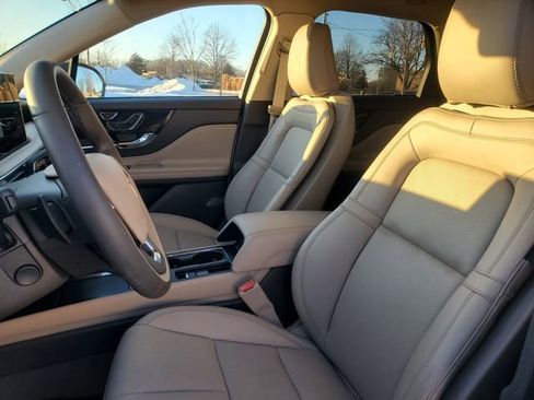 Certified 2024 Lincoln Corsair AWD w/ Equipment Group 101A image 7