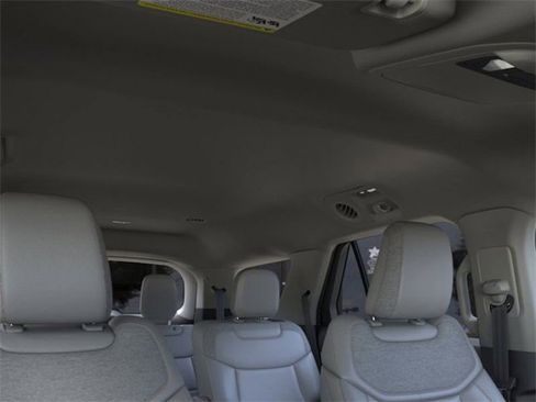 New 2025 Ford Explorer Active w/ Active Comfort Package image 22