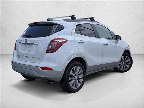 Used 2017 Buick Encore Essence FWD image 5